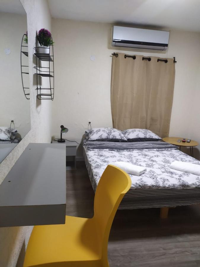Motel Neve Midbar Eilat Bagian luar foto